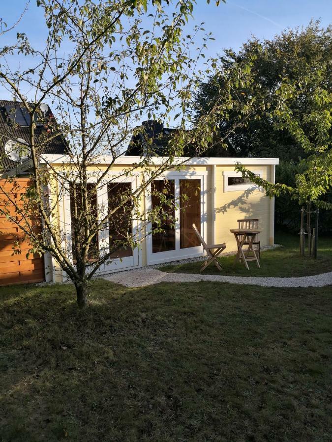 25 Qm Holz Bungalow, Garten-Grill, Gehoben, Optimiert, Massivholzbett Шарбойц Экстерьер фото
